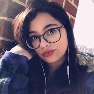 Meet your Posher, Dina